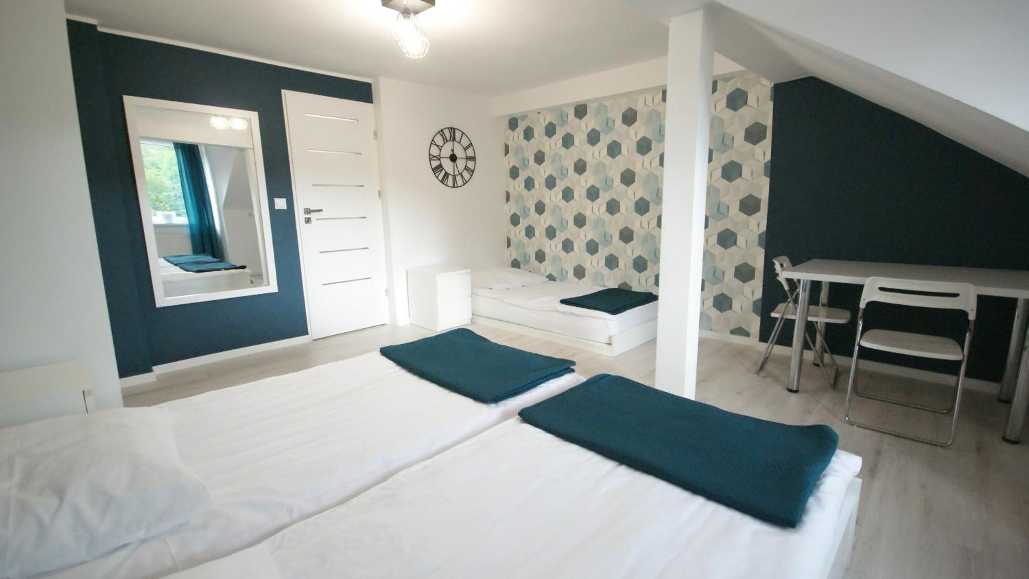 Apartament Osemka ชกลาร์สกา ปอเรมบา ภายนอก รูปภาพ